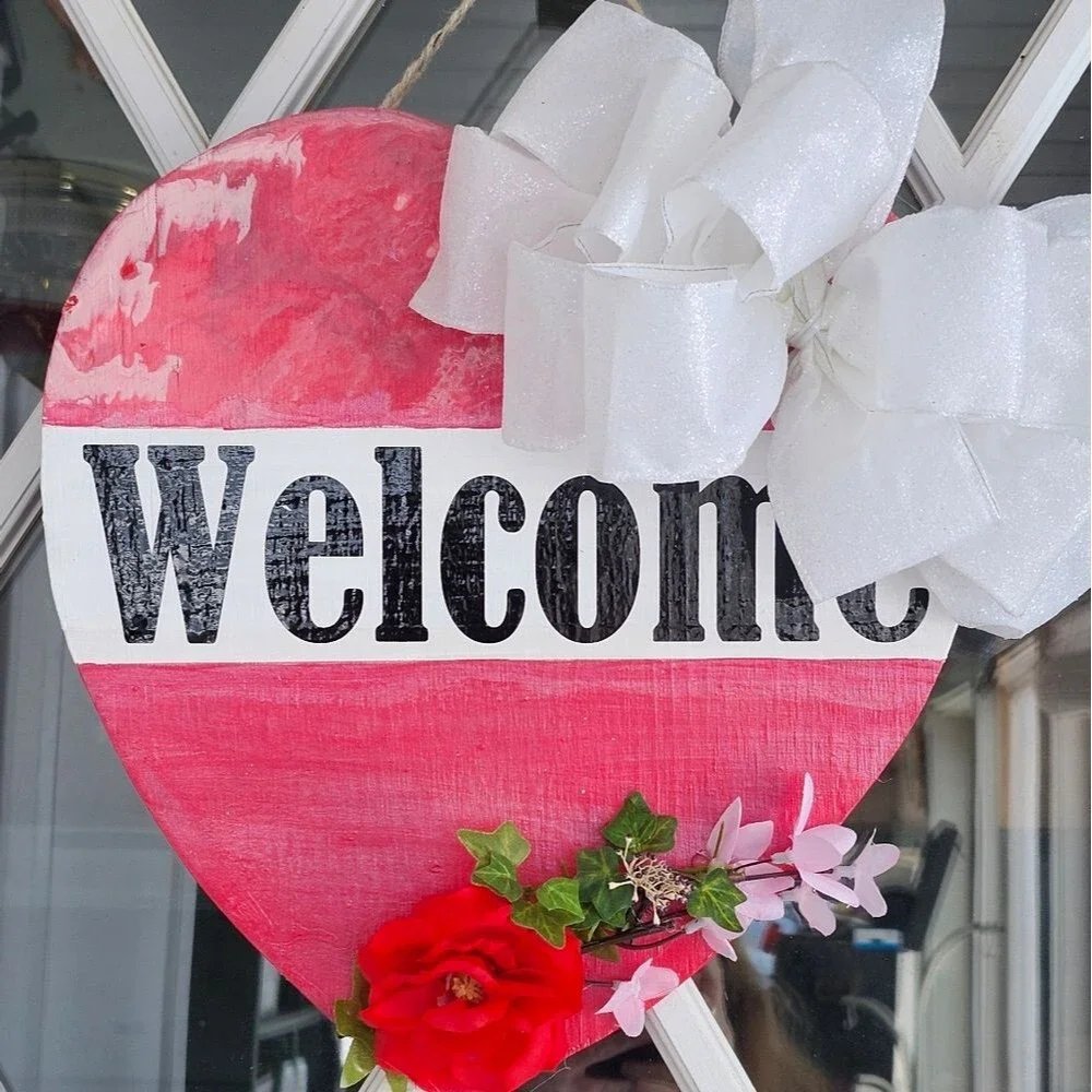 Hand Crafted Heart Shaped Welcome Sign Wooden Floral Decoration 12